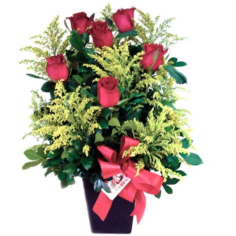 Rosas Importadas com cachepo de madeira