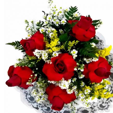 Buquê de seis rosas nacional